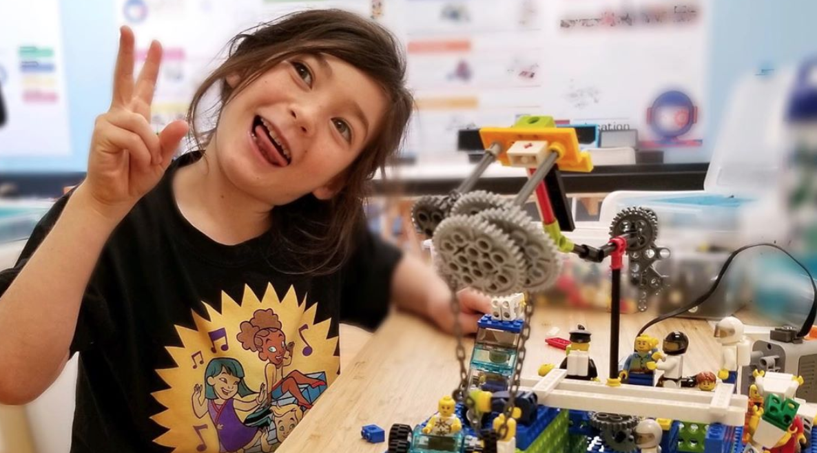 Advanced Robot Builders (Age 5-9)